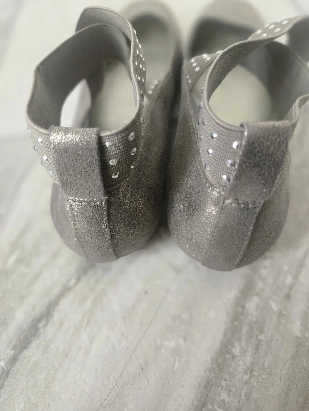 a.n.a Mercy 2 Taupe Metallic Crisscross Rhinestone Ballet Flats Size 6.5